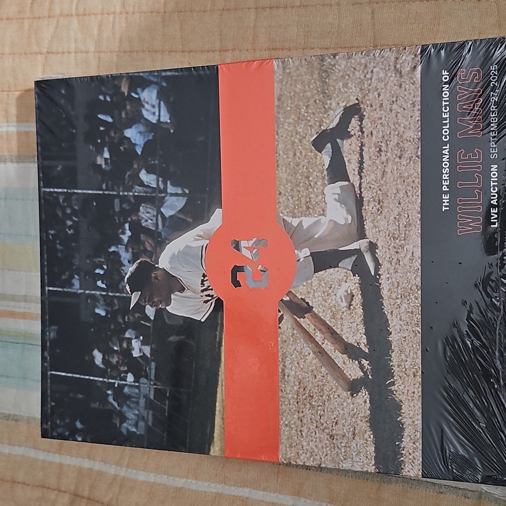 Willie Mays Baseball Legend Live Auction Catalog Book 2025